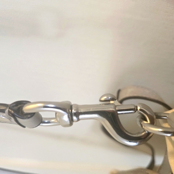 Beautiful Coach Off White And Sillver Leather Satchel With Unbranded Dust Bag - Picture 6 of 16